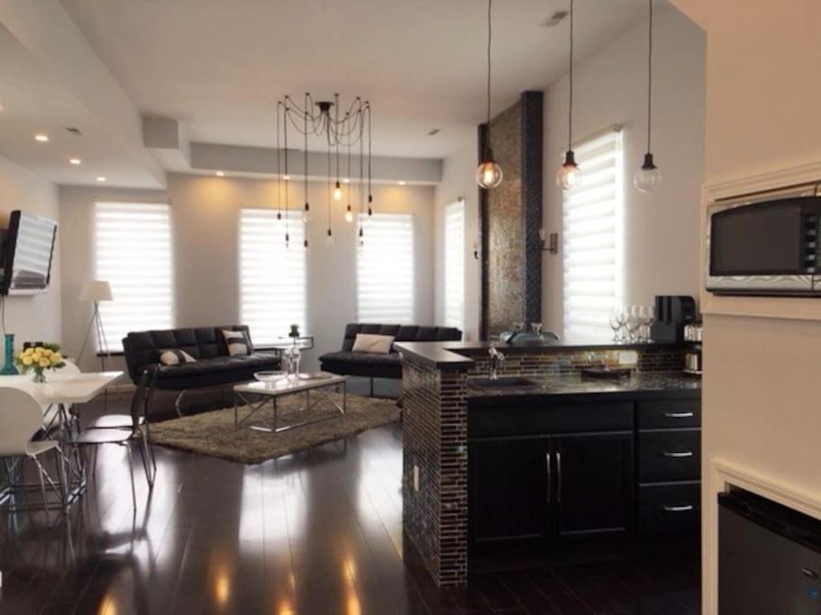 Luxury Three Story Apartment In Short North Колумбус Экстерьер фото