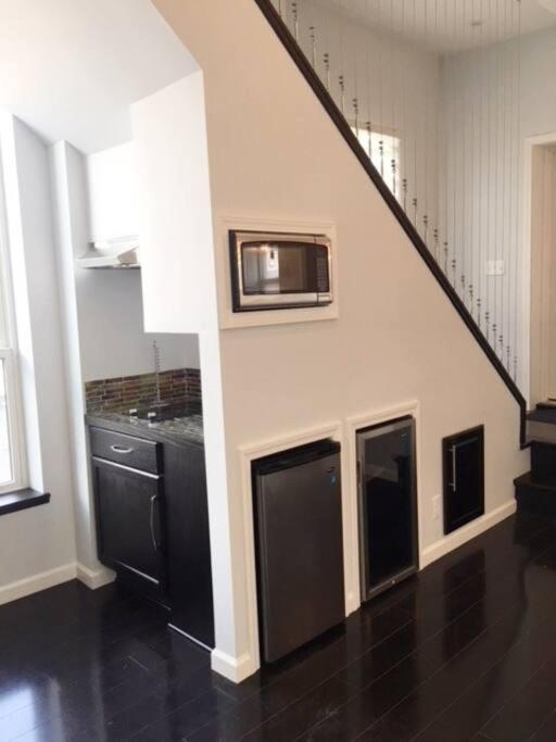 Luxury Three Story Apartment In Short North Колумбус Экстерьер фото